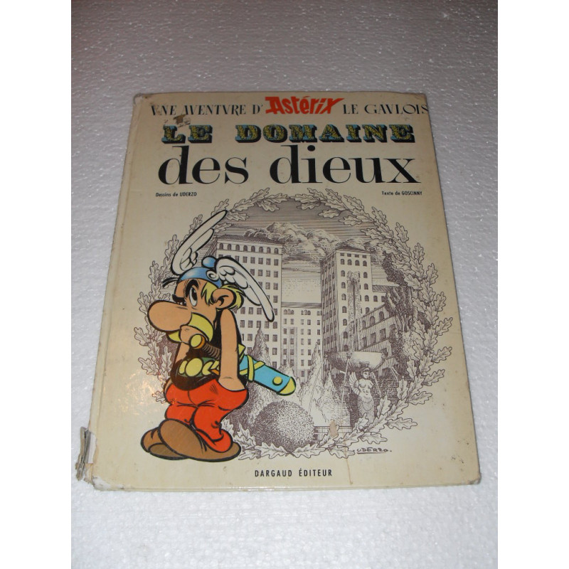 Astérix T.17 : Le Domaine Des Dieux [BD]